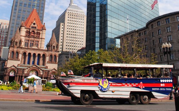 duck tour harvard